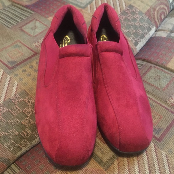 Comfort Well Shoes - Comfort Well Bounce by Beacon Slip-on